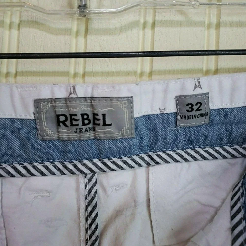 Rebel Jeans Shorts‎ Mens 32 White Fish Print Chino 10 Inseam Nautical Casual